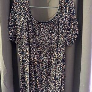 Isabel maternity smocked tshirt